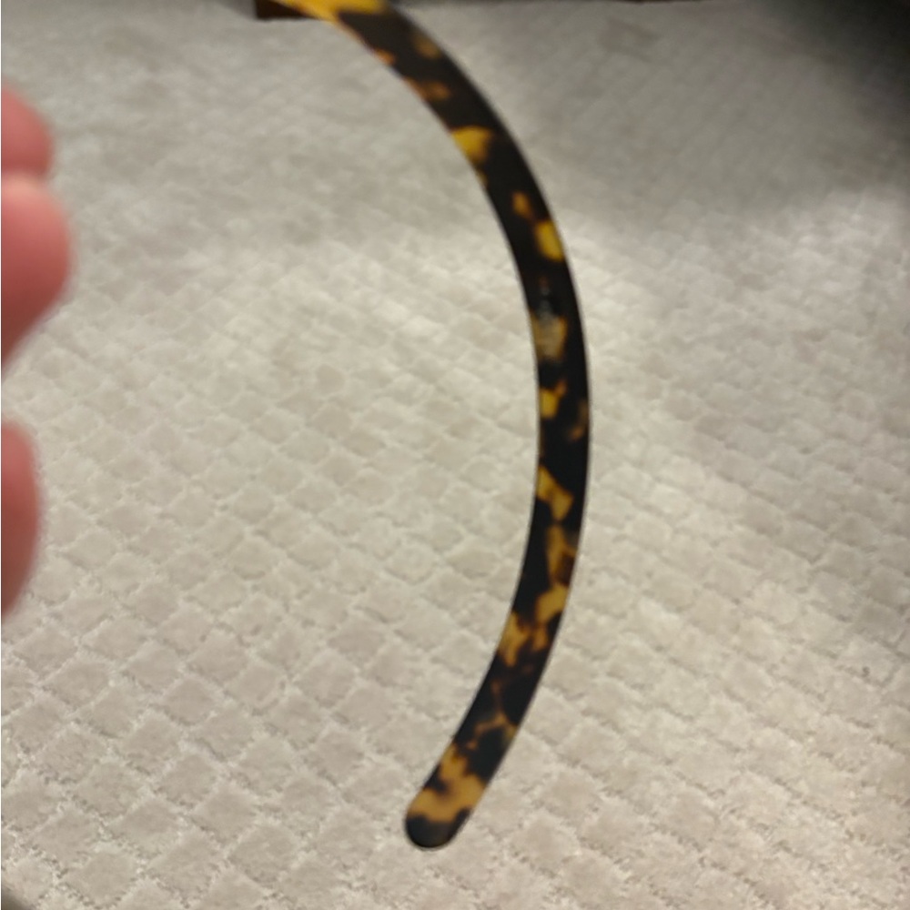 France Luxe 1/2" Tortoise Shell Headband - Picture 4 of 4